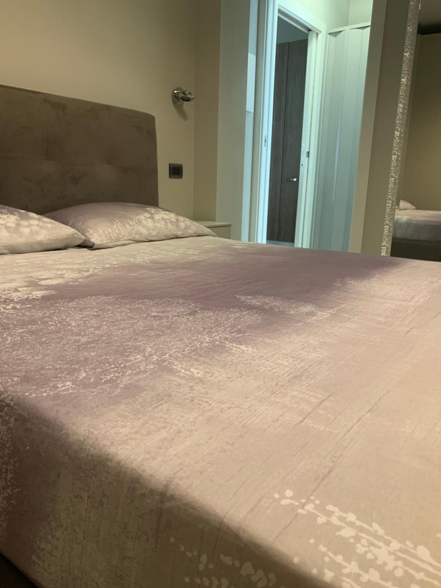 Casa Eva Con Piscina Privata Apartment Moniga del Garda Bagian luar foto